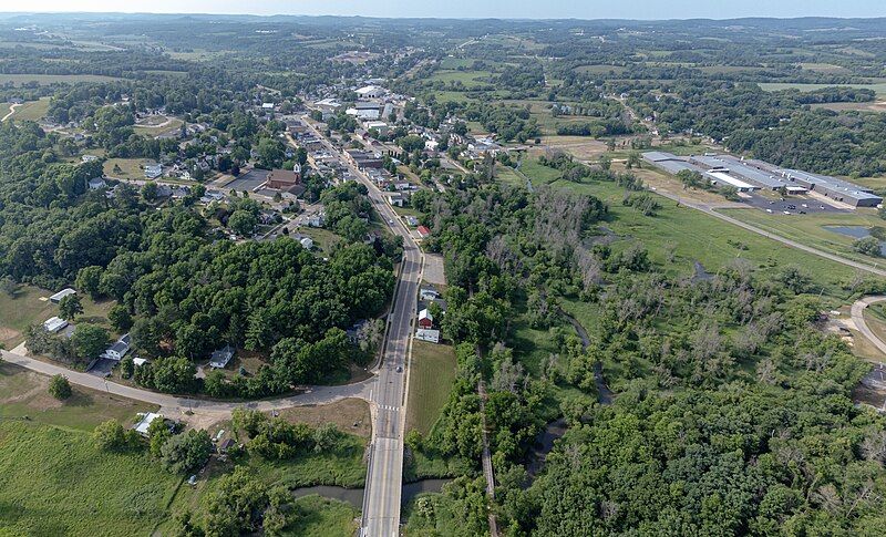 File:Elroy, Wisconsin.jpg