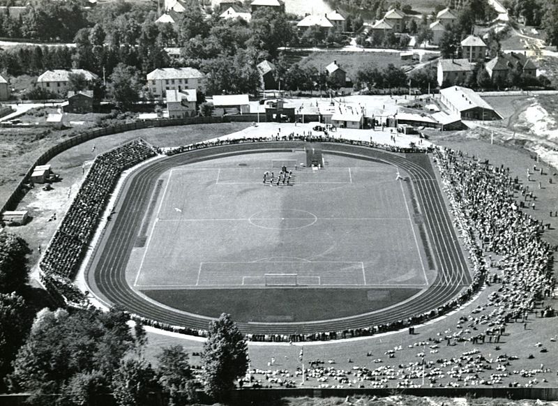 File:Lerkendal Stadion (1947).jpg