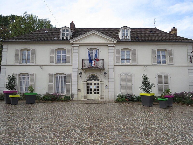 File:Mairie egly 91.JPG