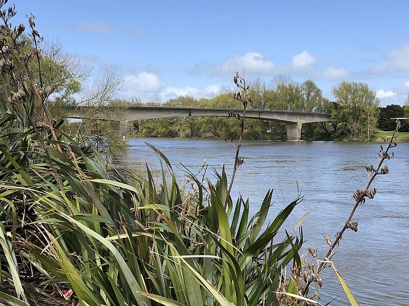 File:Mercer Bridge.jpg