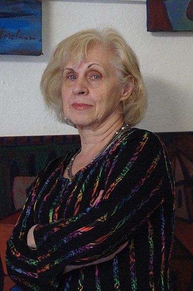 File:Nona Gabrielyan 1.jpg