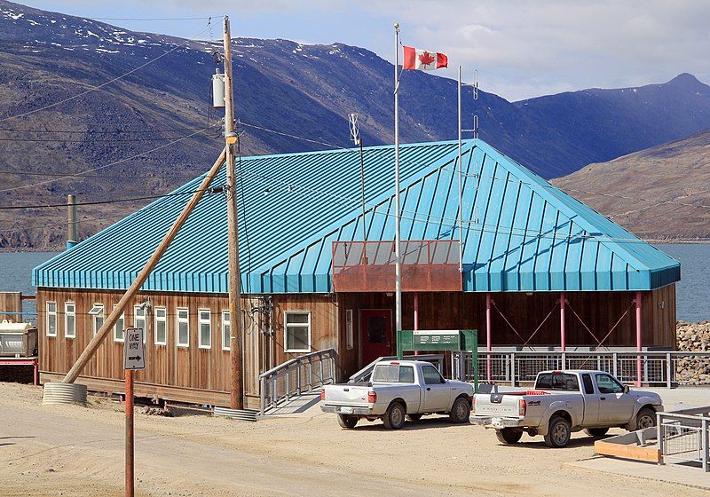 File:Pangnirtung Nu 2.jpg