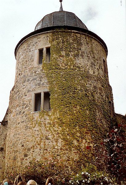 File:Turm Sababurg.jpg