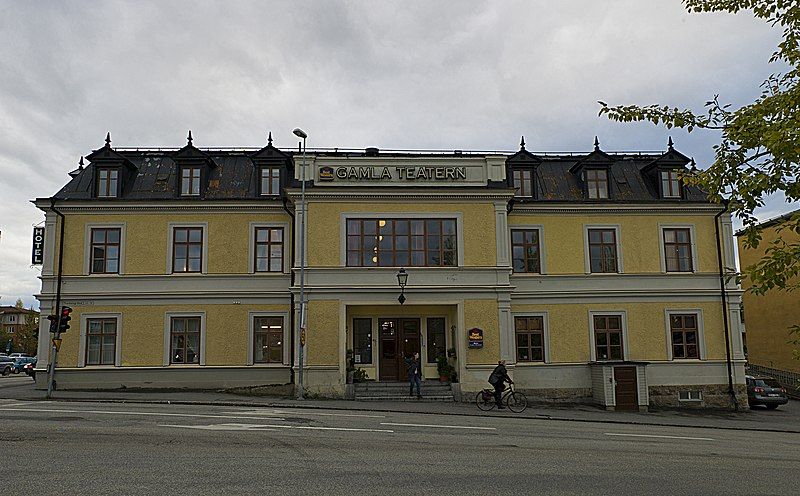 File:Östersund, gamla teatern.jpg