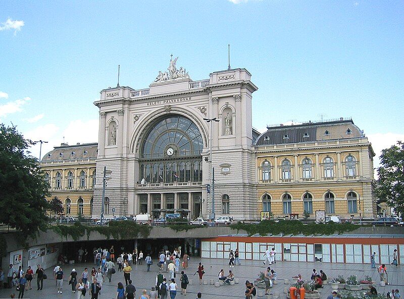 File:BudapestKeletiStation.jpg