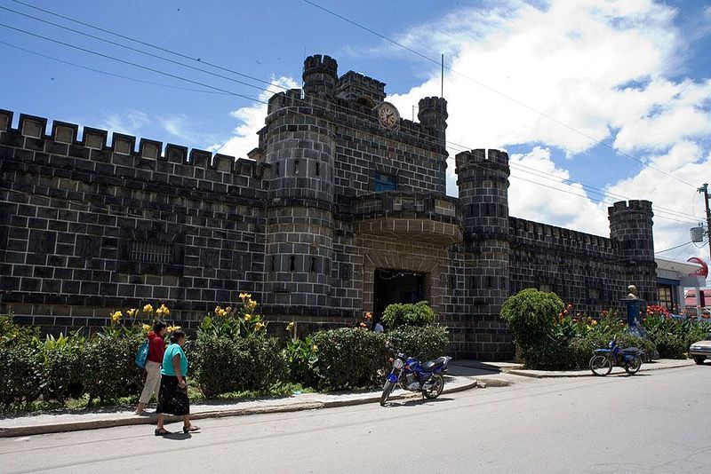 File:Castillo Chimaltenango.jpg