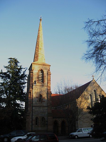 File:Christepiscopalravenscroftchurch.jpg