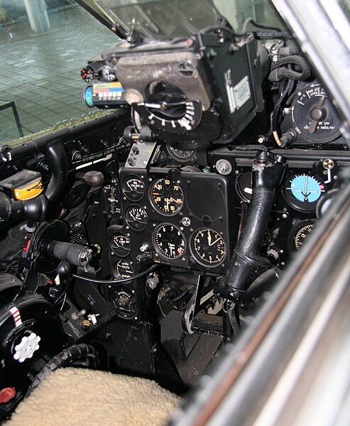 File:DH 112 Cockpit.jpg