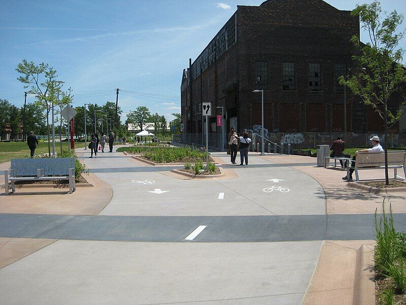 File:Dequindre Trail.JPG