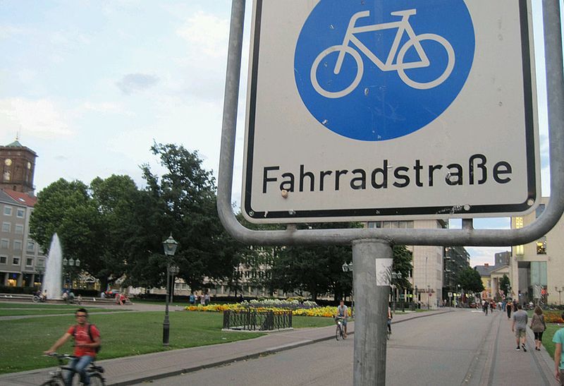 File:Fahrradstrasse.jpg