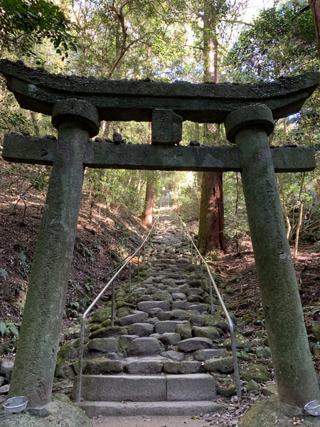 File:Kumano magaibutsu staircase.png