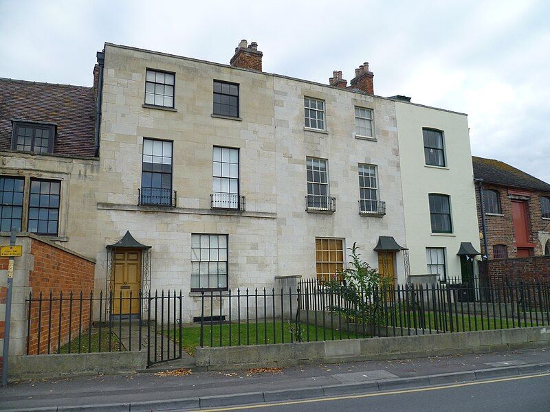 File:Ladybellegate Street, Gloucester.JPG