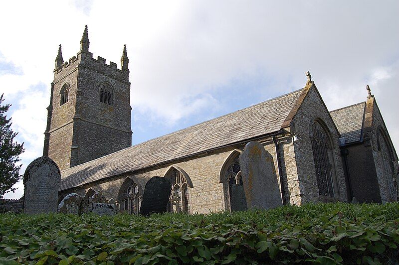 File:Lansallos Church.JPG