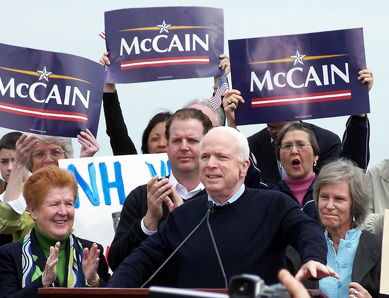 File:McCain25April2007Portsmouth.jpg