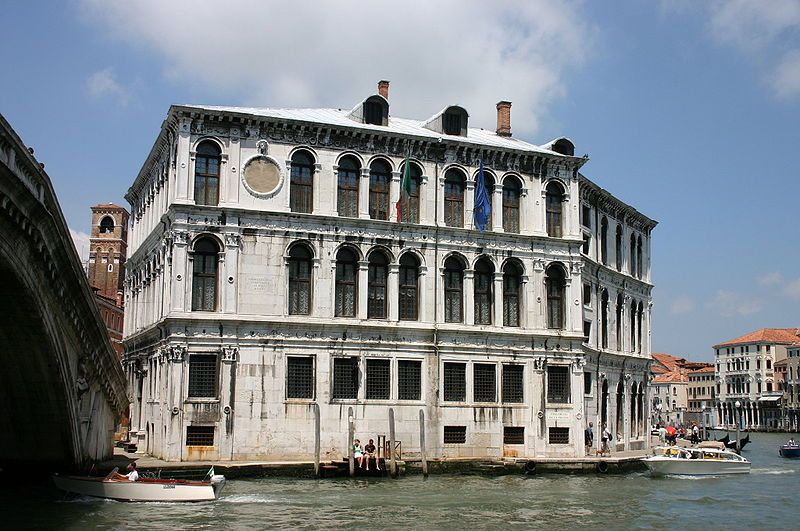 File:Palazzo dei Camerlenghi.jpg