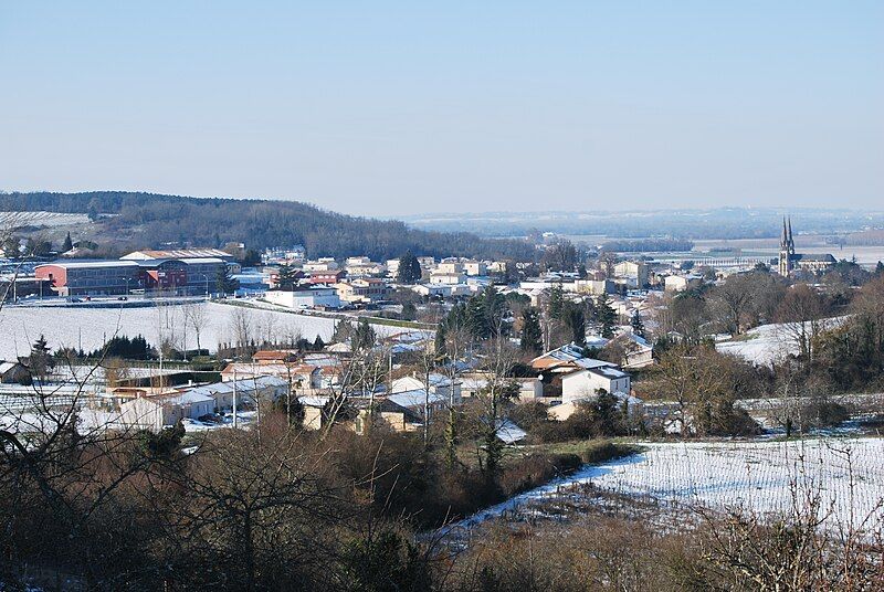 File:Panorama-Branne-Gironde XPommeret.JPG