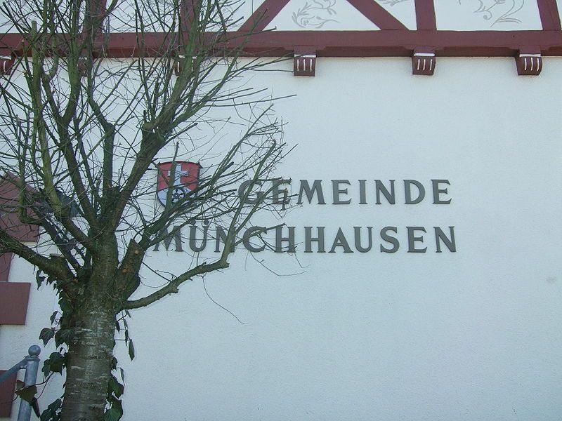 File:Standesamt Münchhausen.jpg