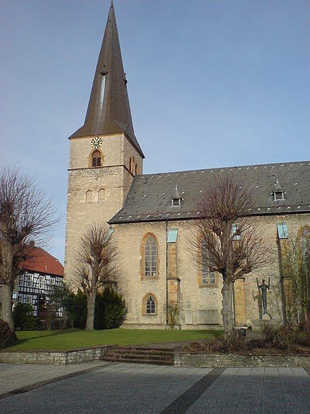 File:Werther (Westfalen) Pfarrkirche.jpg