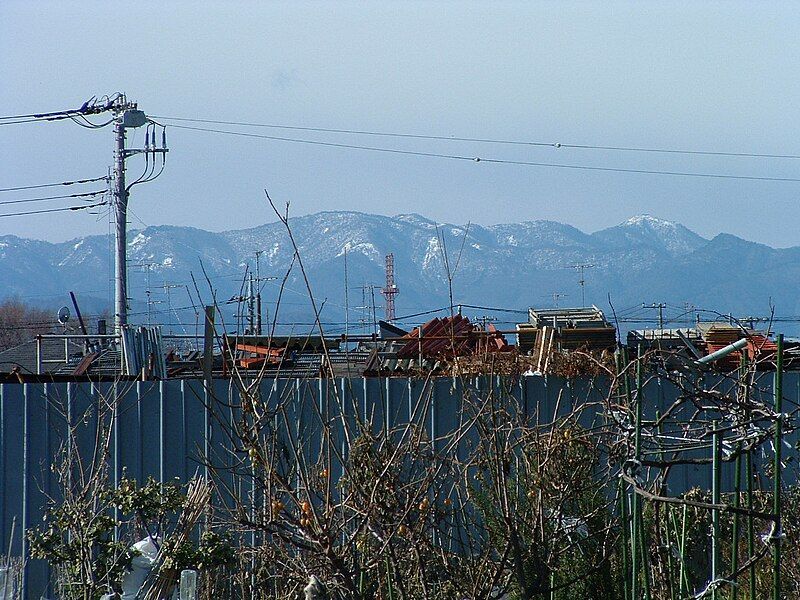 File:Zama distant mountains.JPG