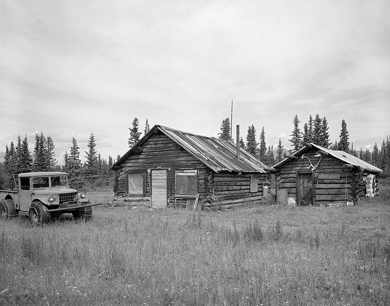 File:Chisana Post Office.jpg