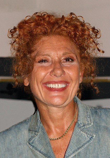 File:Cinzia Leone sez.JPG