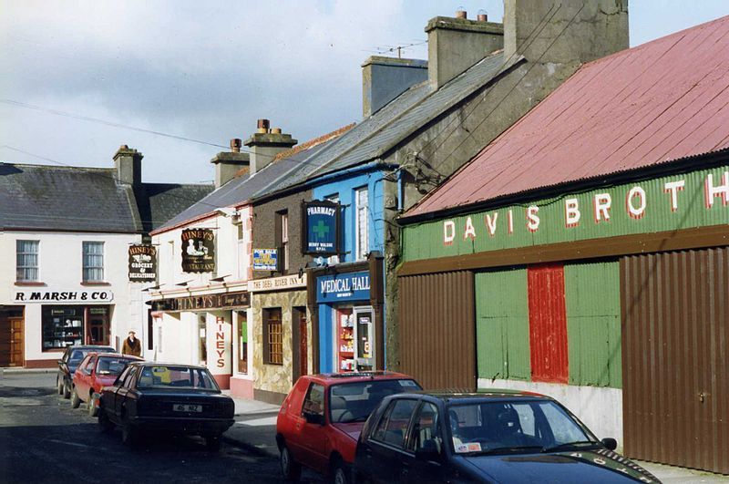 File:Crossmolina, Ireland.jpg