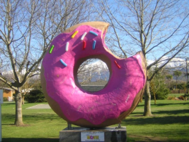 File:Donut-springfield-nz (person deleted).jpg