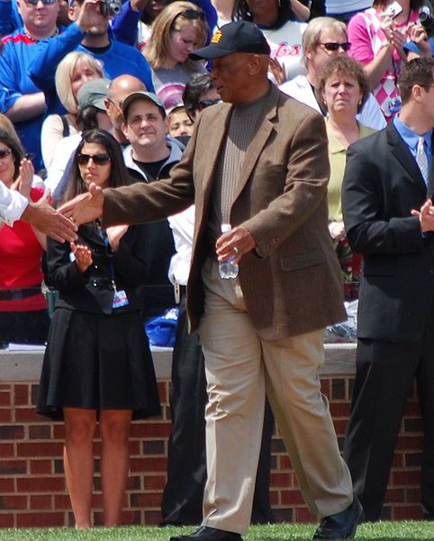 File:Ernie Banks.JPG