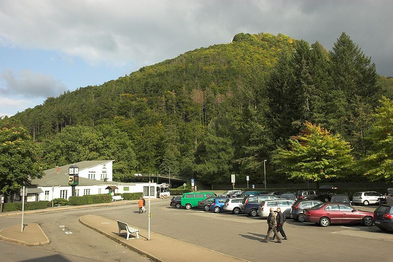 File:HarzburgSeilbahnTalstation.jpg