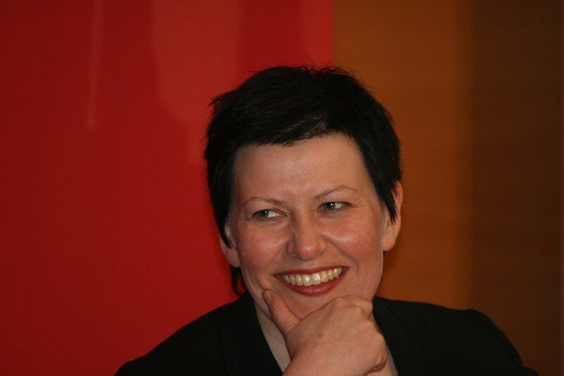 File:Helga Pedersen 2009.jpg