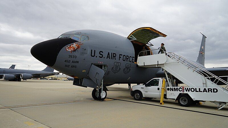 File:Kc135-3533-marchafb-lg.jpg