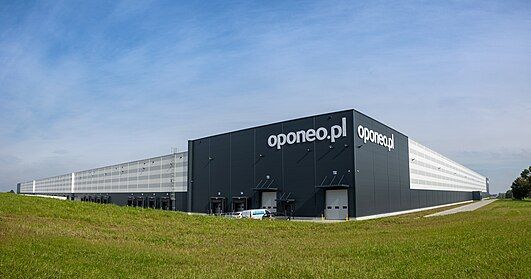 Oponeo.pl’s logistics centre is capable of holding nearly 2 million tyres