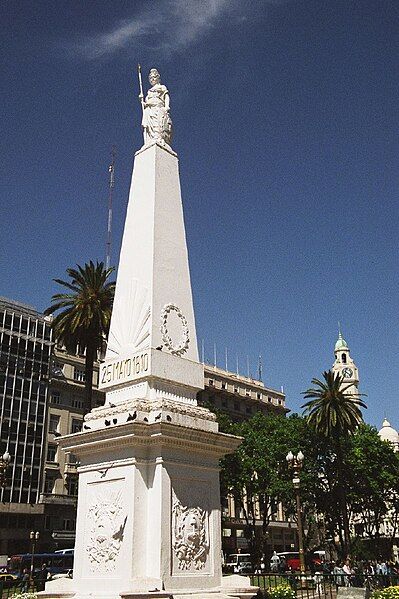 File:Piramide-de-Mayo-Buenos-Aires.jpg