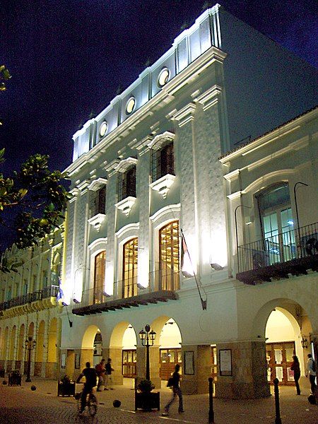 File:Teatro de Salta.jpg