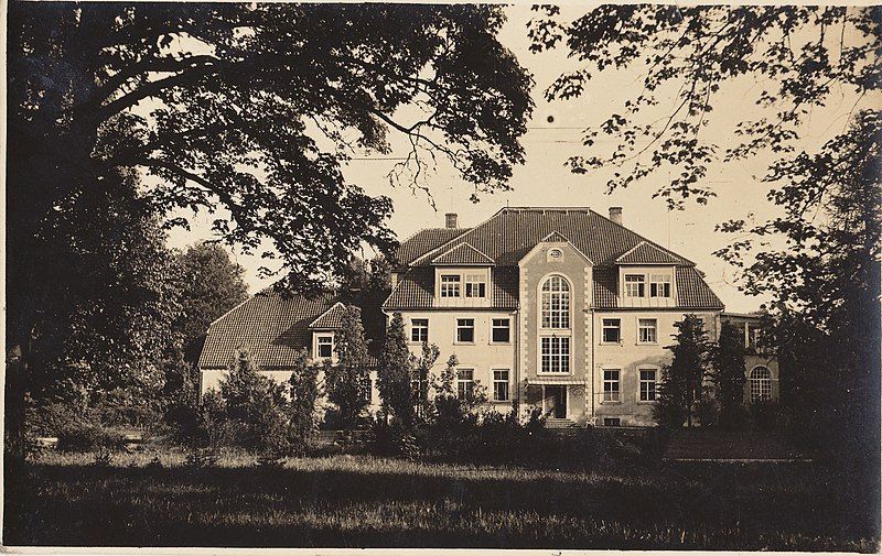 File:Vainodemanor.jpg