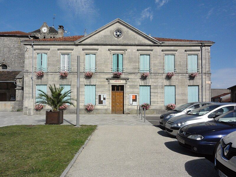 File:Aulnois-en-Perthois (Meuse) mairie.jpg