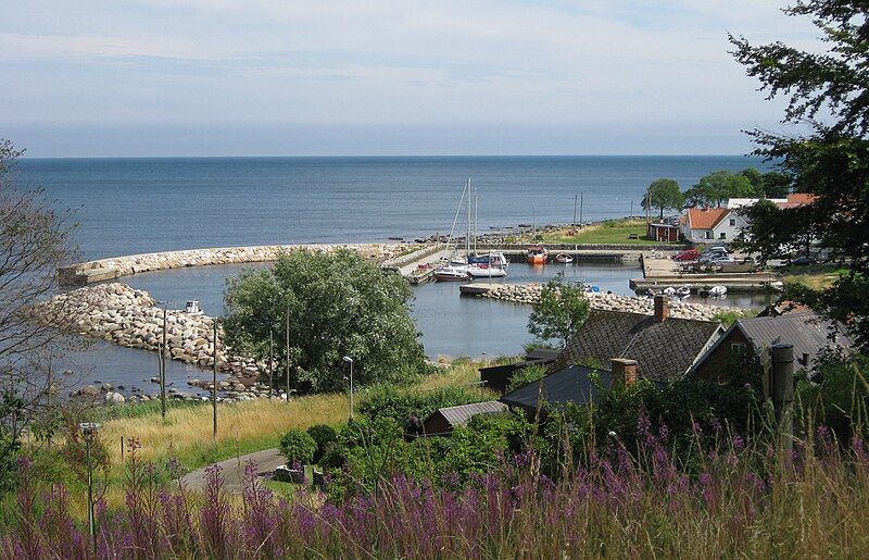 File:Baskemölla hamn 3.jpg