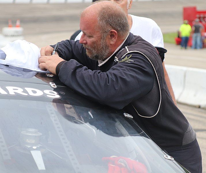 File:DickDohenySigningAutograph2019MadisonARCA.jpg