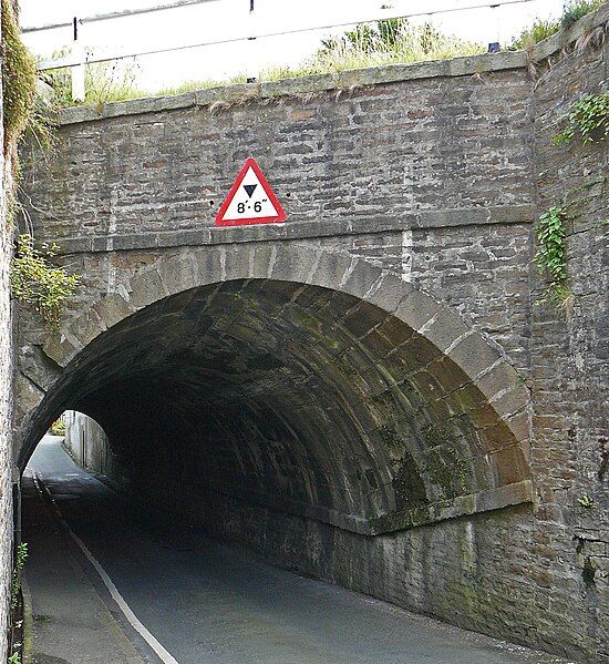 File:Farnhill Aqueduct (3795413519).jpg