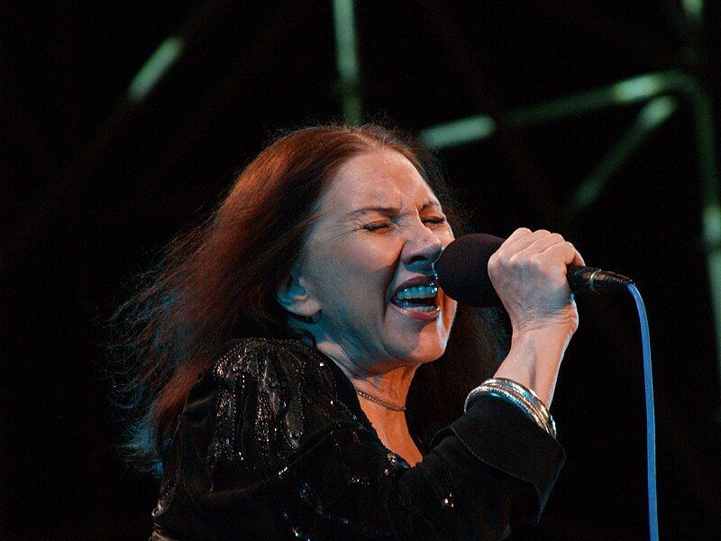 File:Flora Purim.jpg