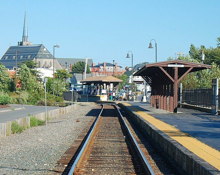 File:Gloucester (MBTA station).jpg