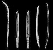 Blades, from left to right: naginata, tsurugi, tantō, uchigatana and tachi (not to scale)