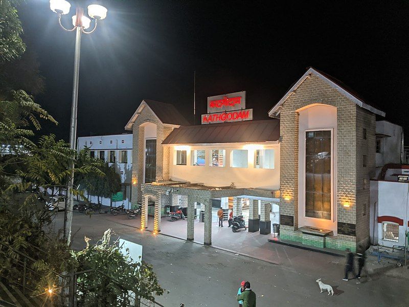 File:Kathgodam NIGHT.jpg