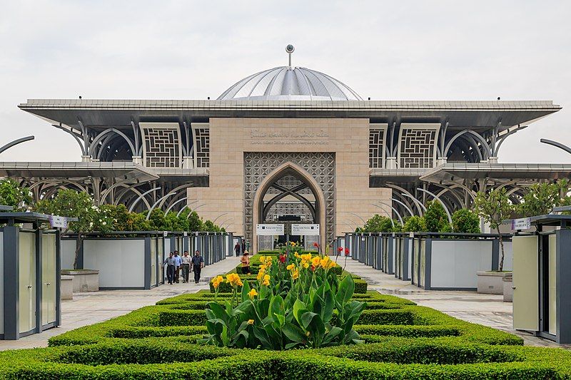 File:Putrajaya Malaysia Tuanku-Mizan-Zainal-Abidin-Mosque-06.jpg