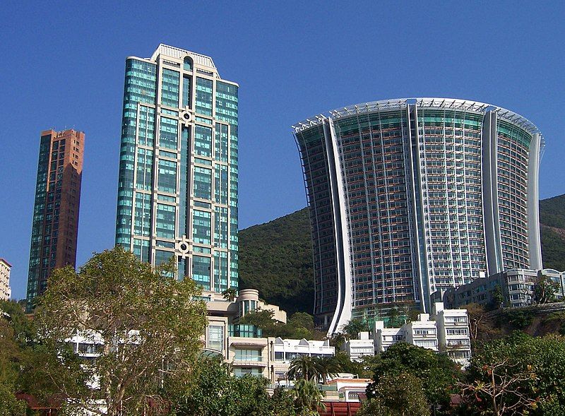 File:Repulse Bay apartments.jpg