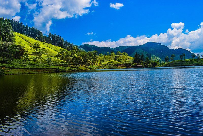 File:Sembuwatte Lake, Matale.jpg