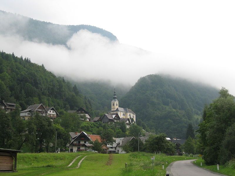 File:SrednjaVasBohinj3.JPG