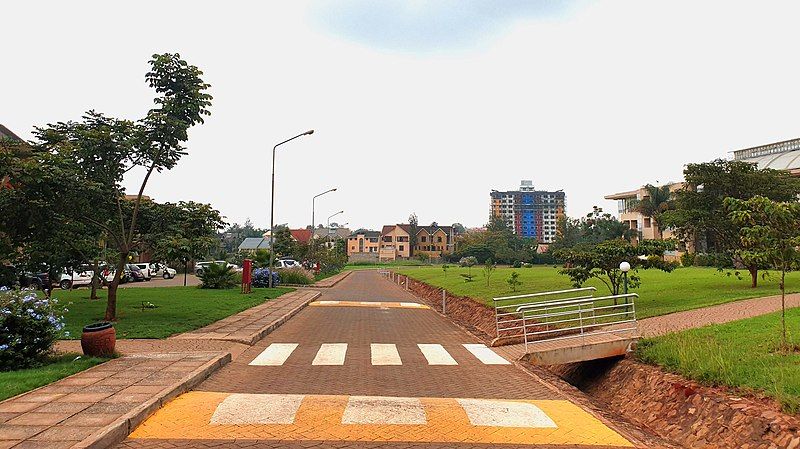 File:Street in usiu.jpg