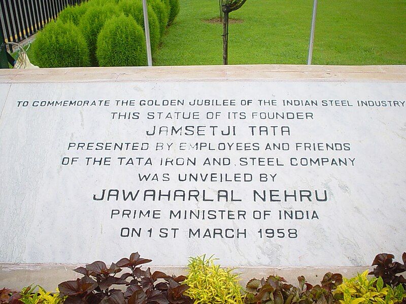 File:Tatanagar Jubilee Nehru.jpg