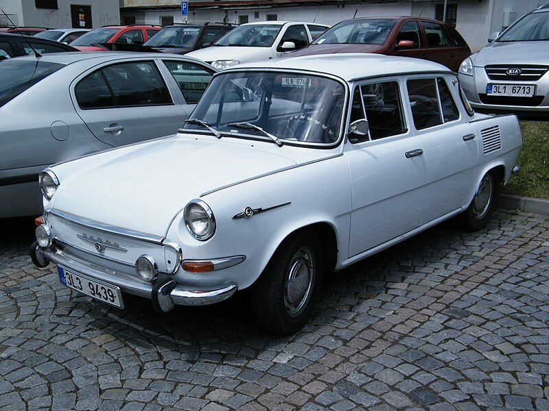 File:Škoda1100MBdeLuxebyAlofok1.JPG